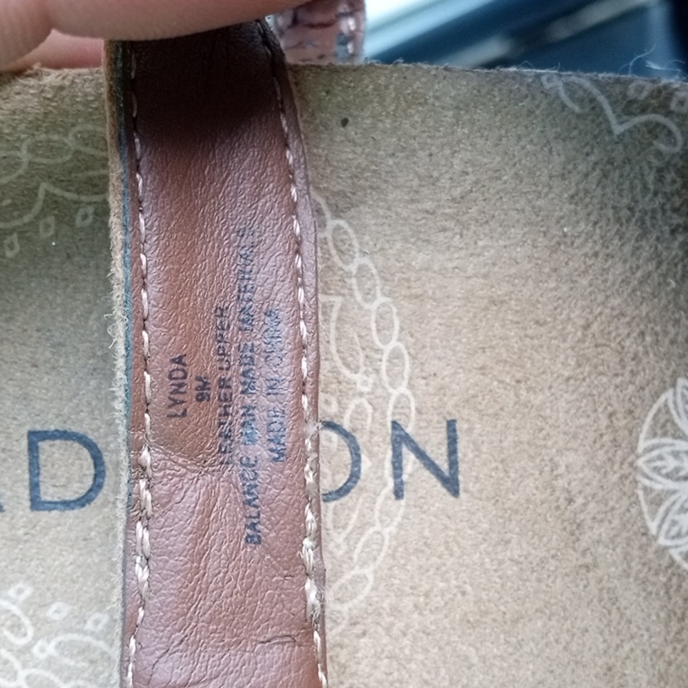 Madison Sandals - Picture 10 of 10